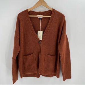 Universal Thread Rust/Brown Sweater